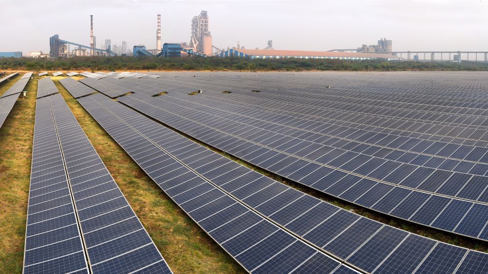 UltraTech Crosses 2 GW of Green Energy Capacity for Captive Use